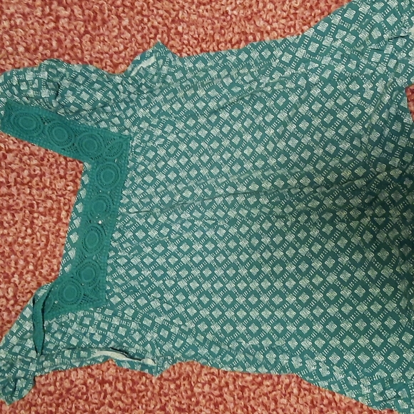 Old Navy Tops - Old Navy Shirt (W191)